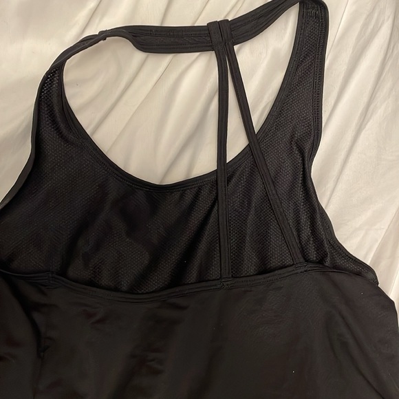 T-Back workout tank - Picture 2 of 4